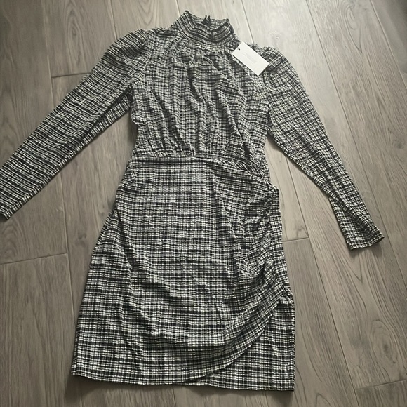 2NDDAY dress - Picture 9 of 10